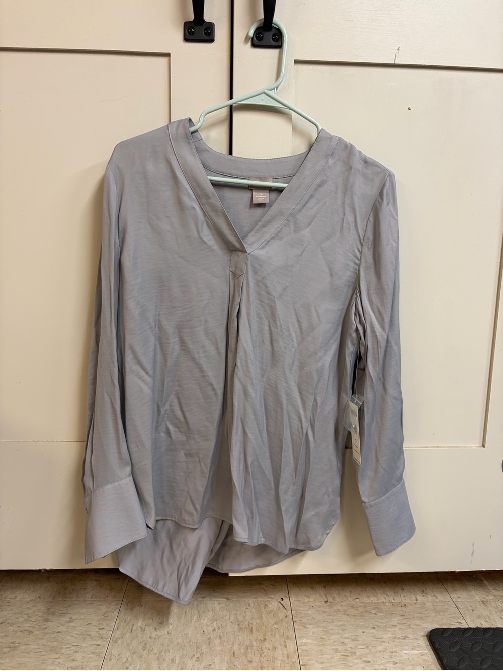 Chico's Light Gray V-Neck Pleated Blouse